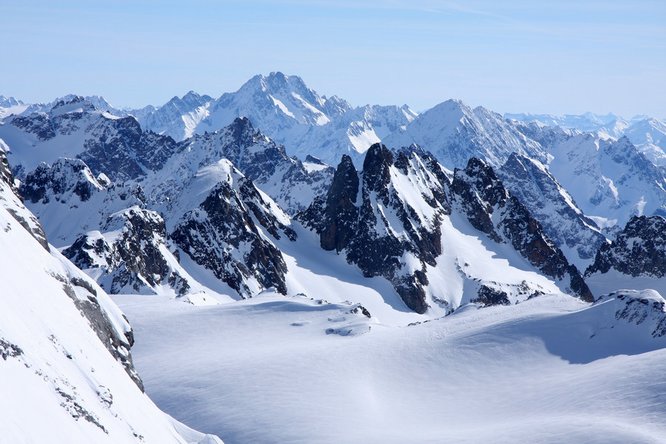 777久久久精品一区二区三区