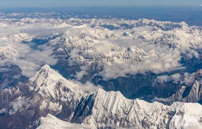 777久久久精品一区二区三区