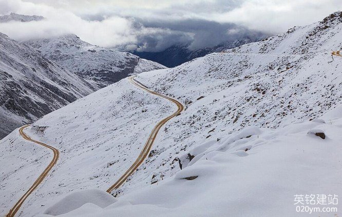 777久久久精品一区二区三区