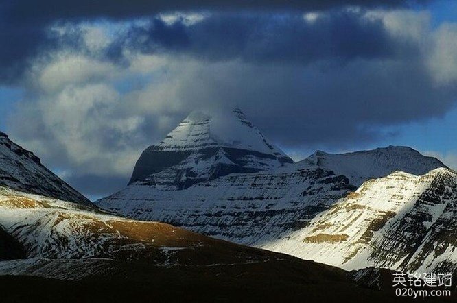 777久久久精品一区二区三区